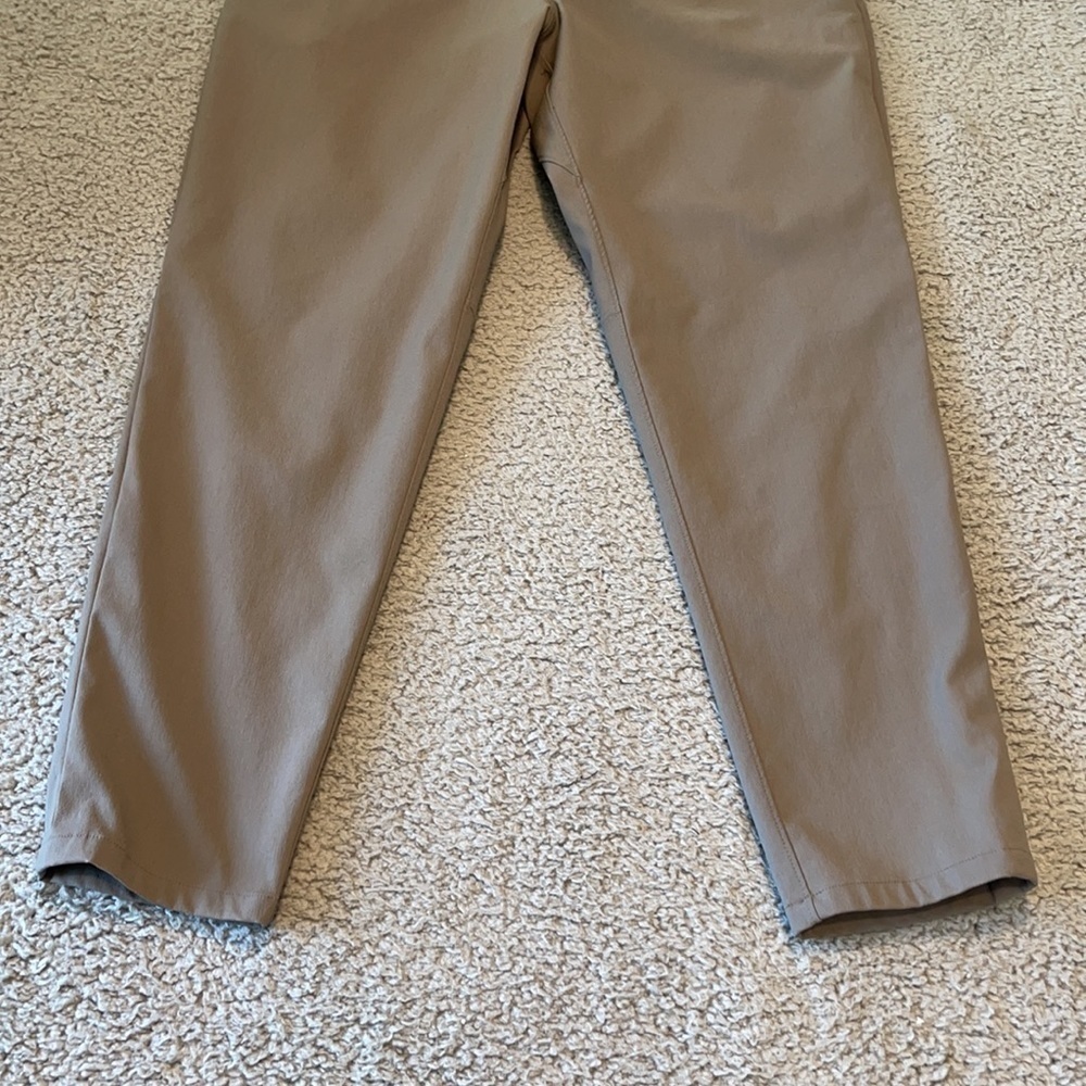 Lululemon Commission Classic-Fit Pant 28" *Tech Woven Rover size 33 - Picture 4 of 9